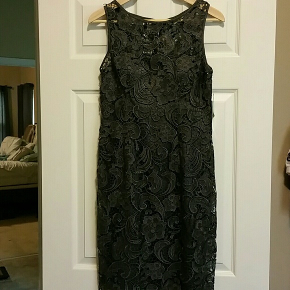 Grey Adrianna Papell lace cocktail/evening dress