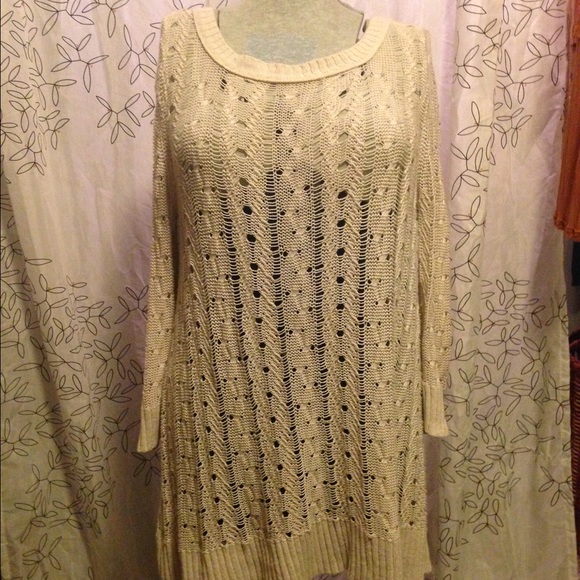 Cream arie sweater