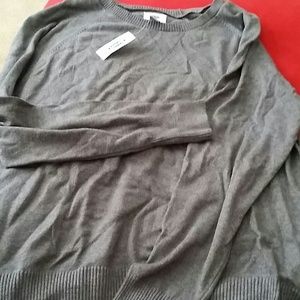 Old navy sweater