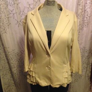 Elle Blazer.