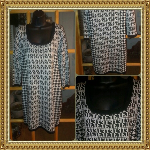 SOLD***Sweater dress black & white