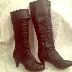 Black boots- knee high, cuffed, bootie