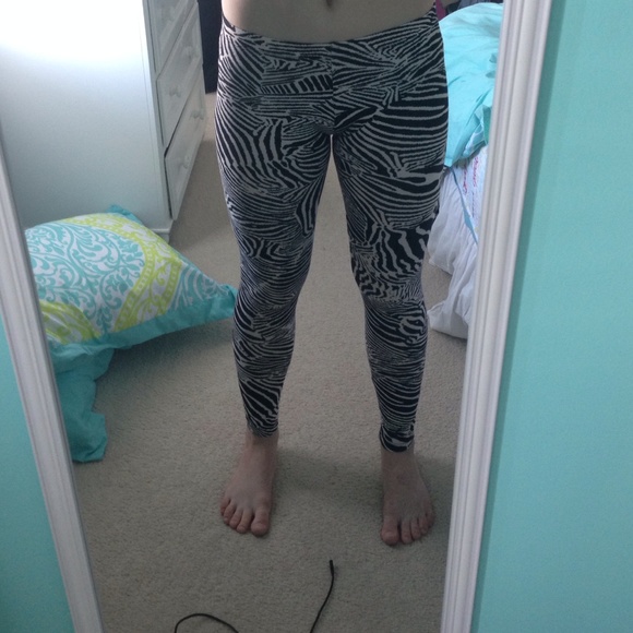 Zebra print leggings