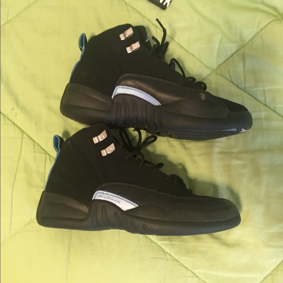 Black && Powder Blue Retro 12s - Picture 2 of 4