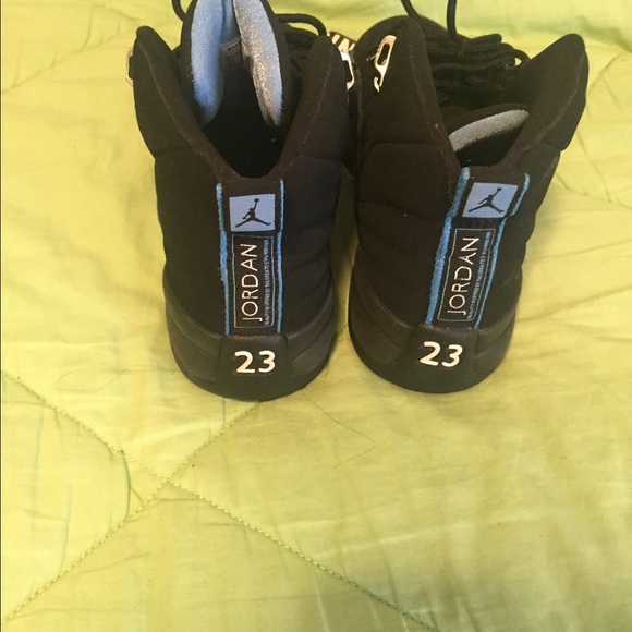 Black && Powder Blue Retro 12s - Picture 3 of 4
