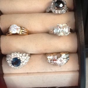 Set of costume jewelry rings