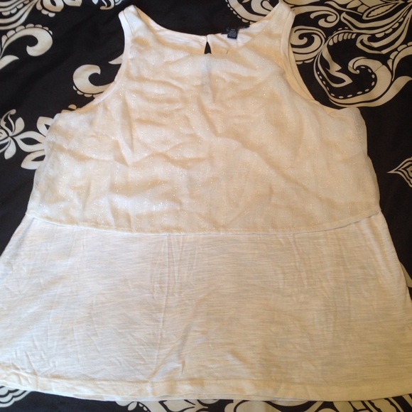 AEO off white layered tank!