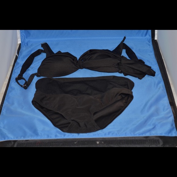 Bikini - Picture 4 of 4