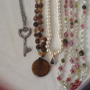 Costume jewelry necklaces
