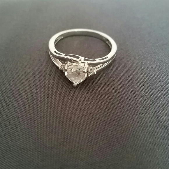 Heart ring