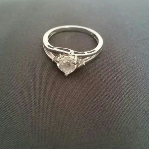 Heart ring