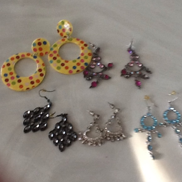 Costume jewelry earrings
