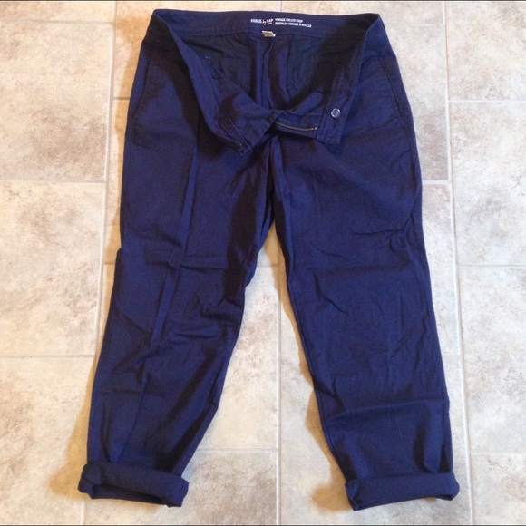 Navy Rolled Crop Pants