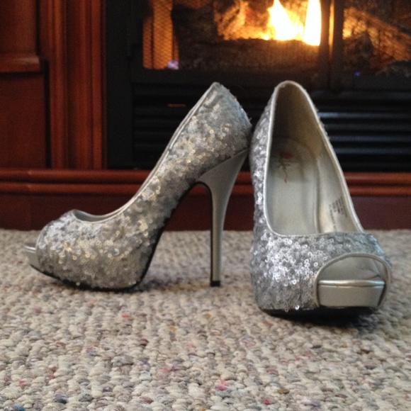 Platform Silver Heels🔥