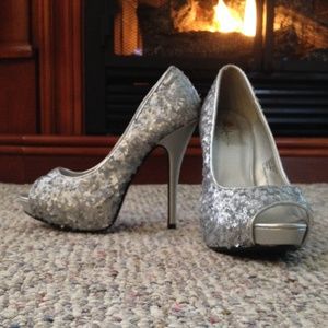 Platform Silver Heels🔥