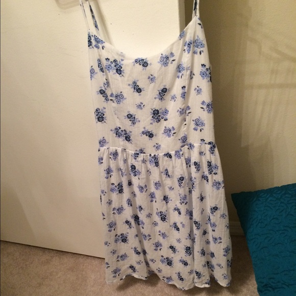 Forever 21 summer dress size small worn twice