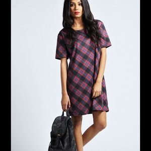 Boohoo size 4 poppy tartan shift dress
