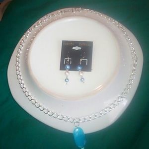 Earring and necklace set