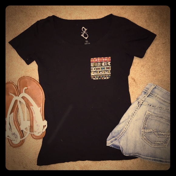 Very cute pocket Tee