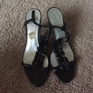 Black dress shoes