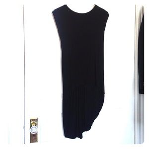 High/low sleeveless shirt