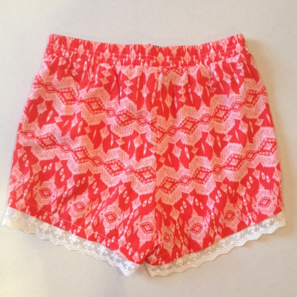 ❌❌❌ SOLD ON VINTED❌❌❌Salmon tribal shorts - Picture 3 of 3