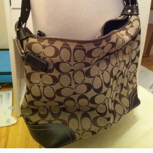 Bundle coach wristlet and hobo bag