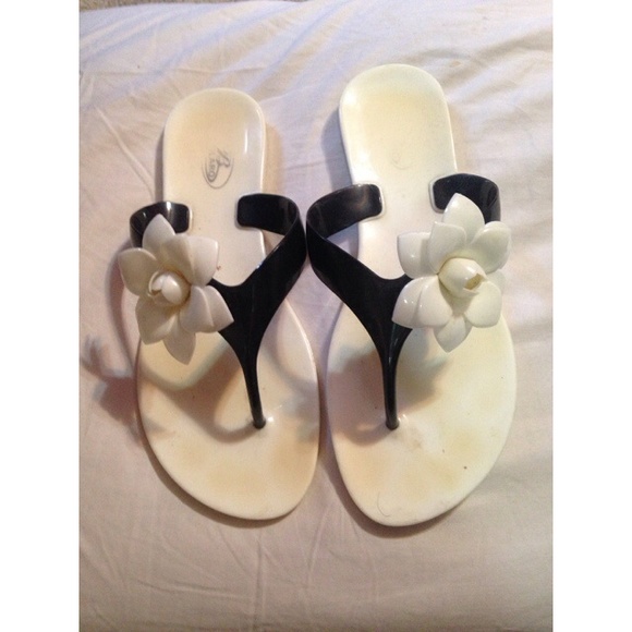 Flower Gel Sandals - Picture 1 of 1