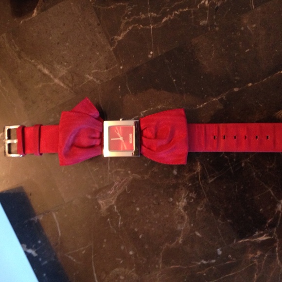 Red Ribbon Moschino wrist watch - Picture 3 of 4