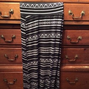 Like new tribal pattern maxi skirt!