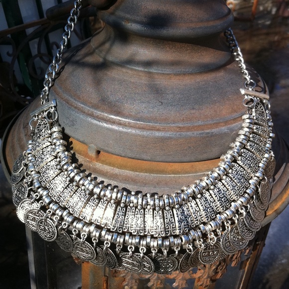 🌟HP🌟Free People style coin Necklace Silvertone - Picture 4 of 4