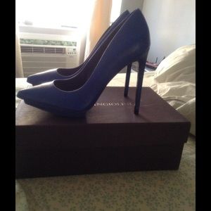 Enzo Angiolini pumps