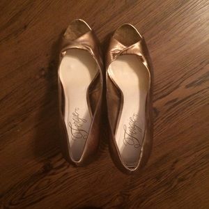 Hawt Gold Heels by Fergie!