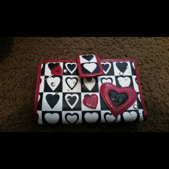 "Queen of Hearts" Wallet - Picture 1 of 2