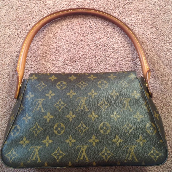 💥SOLD💥 to private buyer - Picture 2 of 4