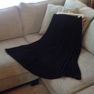 Chico Traveller's long black skirt