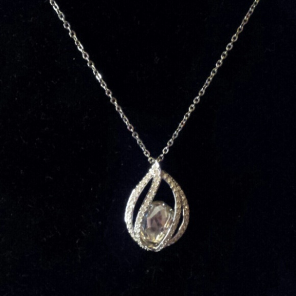 Swarovski Pendant Reserved doxin