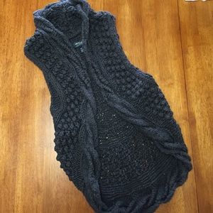 Knitted vest