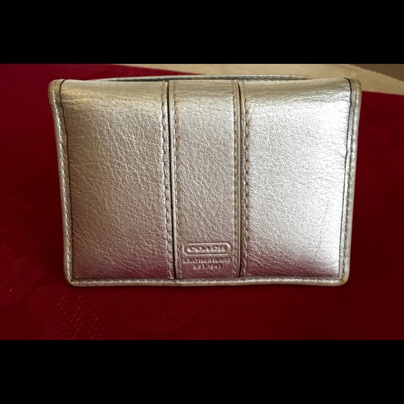 AUTHENTIC COACH WALLET😍