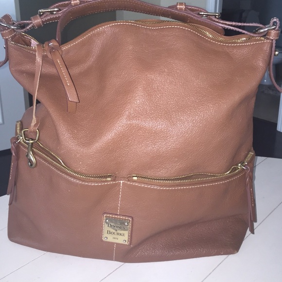 Dooney & Bourke Handbags - SALE!! Authentic Dooney & Bourke handbag
