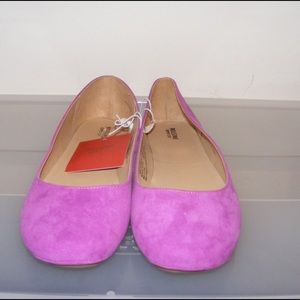 Beautiful Orchid colored Mossimo flats.