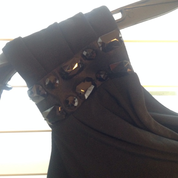 All black evening dress - Picture 2 of 3