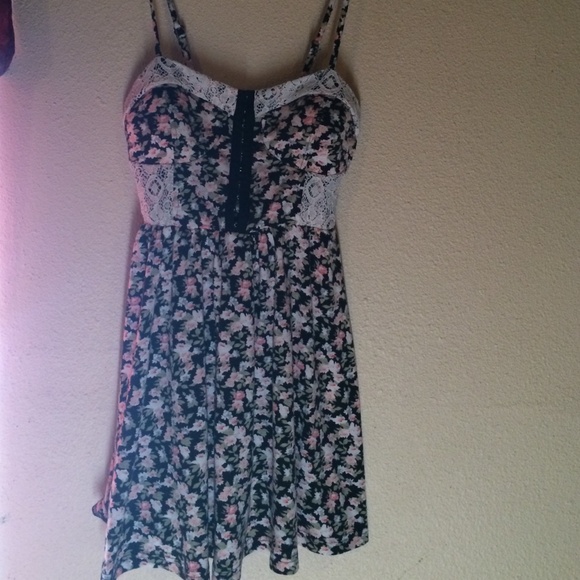 Forever 21 small floral dress