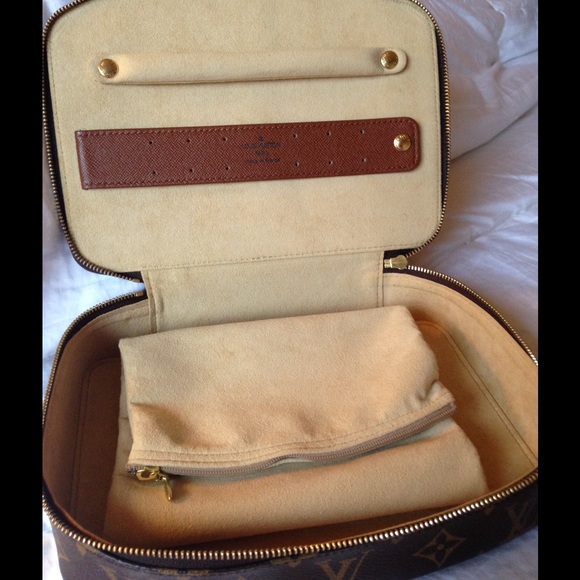 Louis Vuitton Accessories - 💍Louis Vuitton💍✋SOLD!