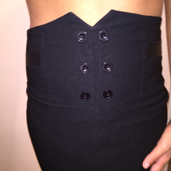 🚫SOLD🚫 High waisted black pencil skirt - Picture 2 of 4