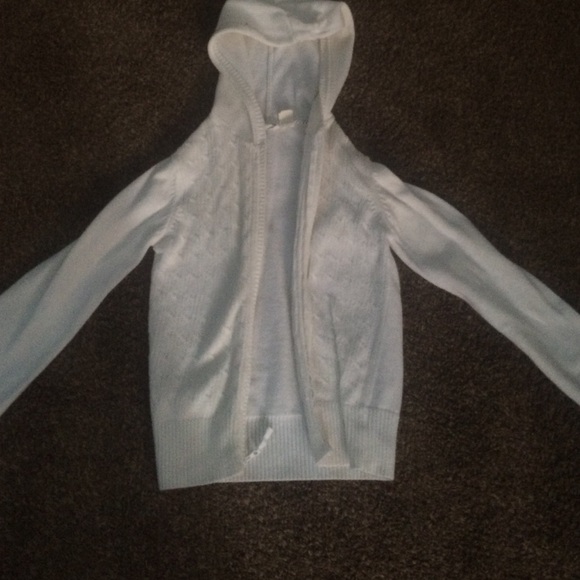 zip up sweater