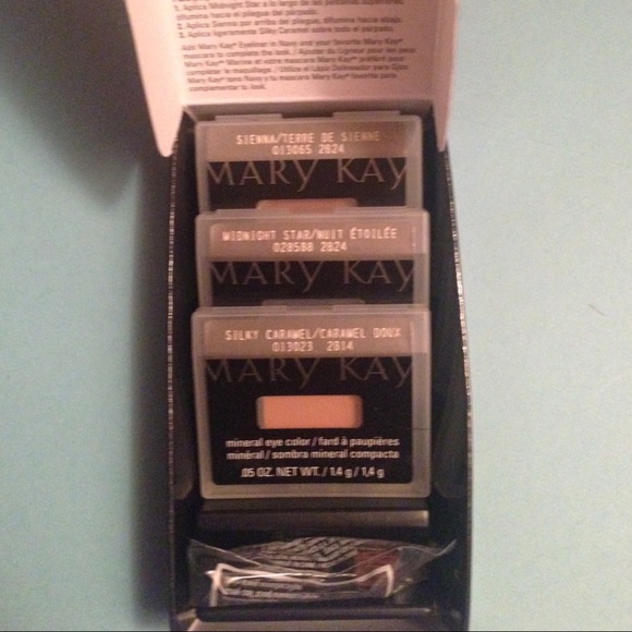 Mary Kay-Mineral Eye Color Bundle for Green Eyes