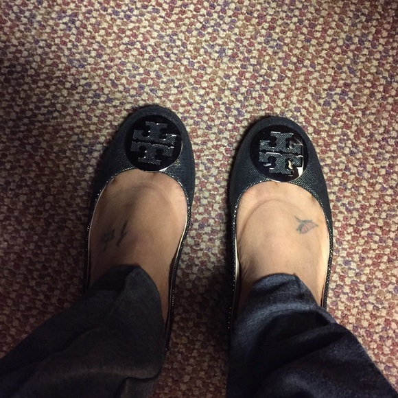 Reposh Authentic Tory Burch Reva shoes