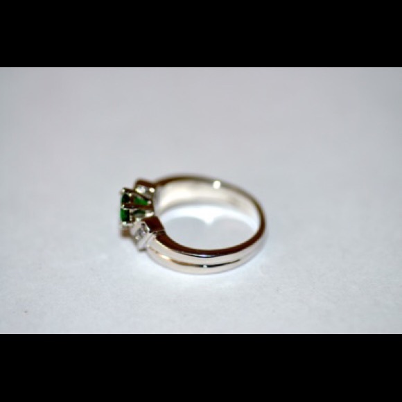 Ring - Picture 2 of 3