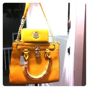 Beautiful mustard/burnt orange MK purse